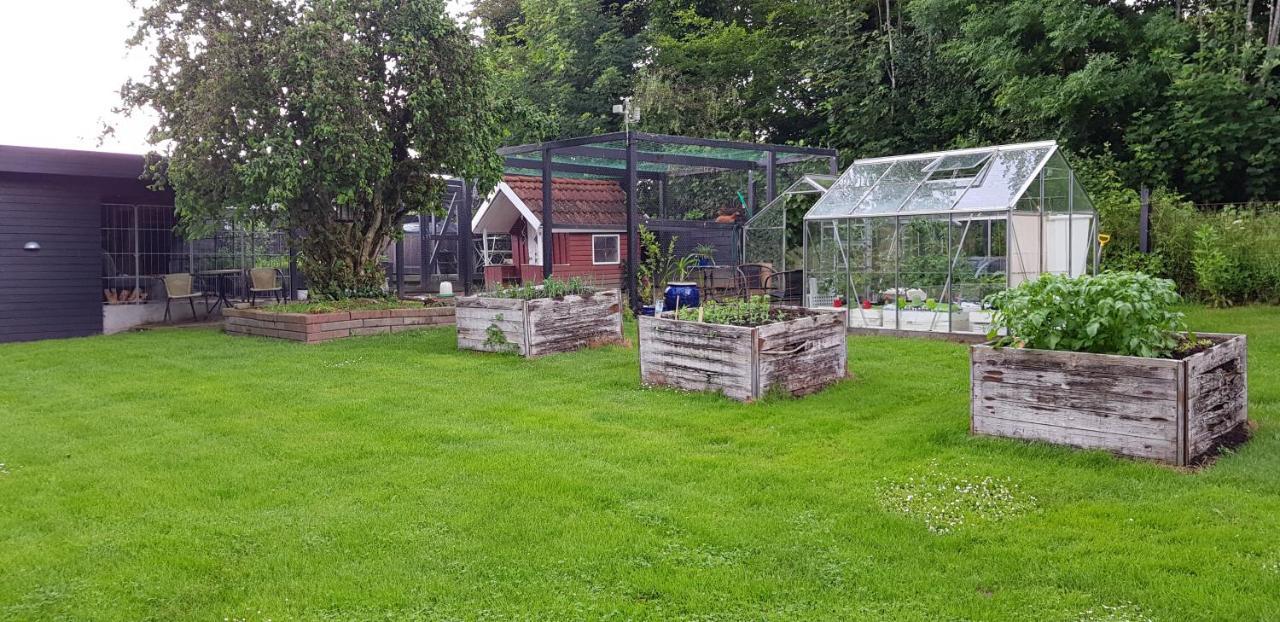 Bed and Breakfast Tjornely Ostervra Экстерьер фото